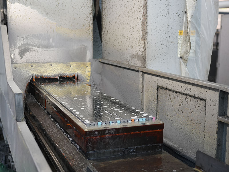 Grinding of linear guides