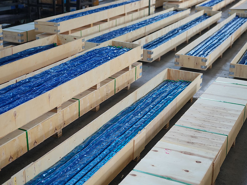Linear guide rail packing and shipping